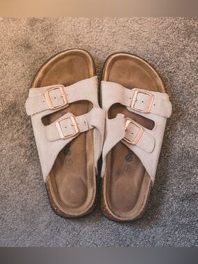 SoftMoc Women’s Grey/Rose Gold Double-Buckle Suede Sandals